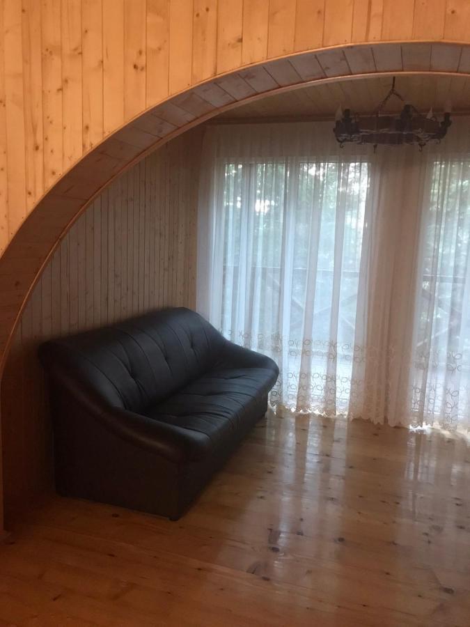 Villa Ялинка à Myhove Extérieur photo