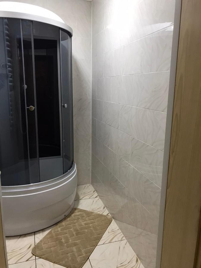 Villa Ялинка à Myhove Extérieur photo