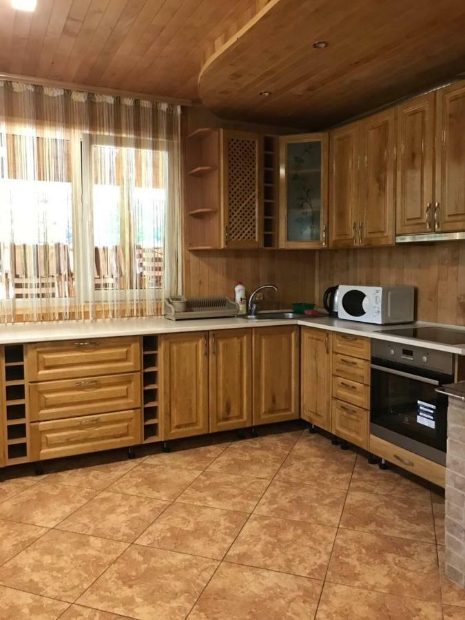 Villa Ялинка à Myhove Extérieur photo